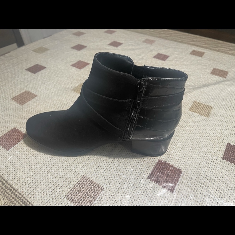 Karen Scott black color boot 8 size - Picture 4 of 8